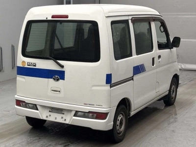 TOYOTA PIXIS VAN