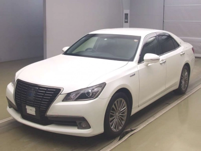 TOYOTA CROWN HYBRID
