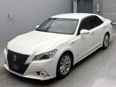 TOYOTA CROWN HYBRID