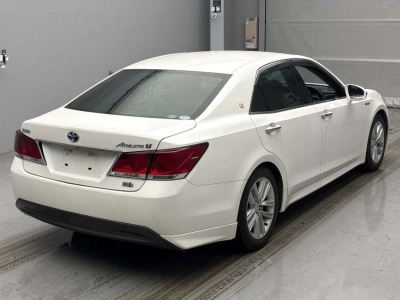 TOYOTA CROWN HYBRID