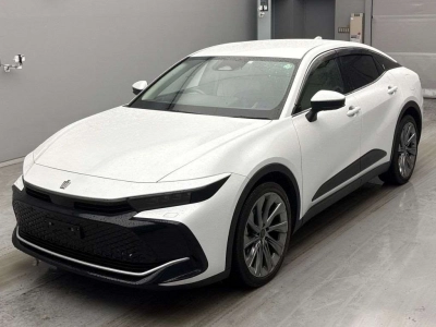 TOYOTA CROWN CROSSOVER