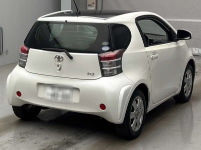 TOYOTA IQ