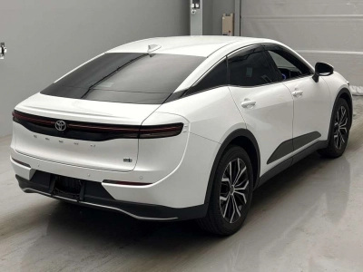 TOYOTA CROWN CROSSOVER