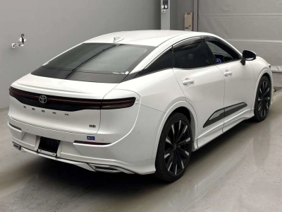 TOYOTA CROWN CROSSOVER