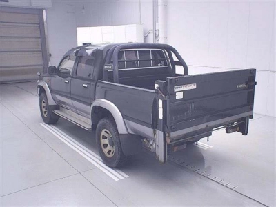 TOYOTA HILUX PICK UP