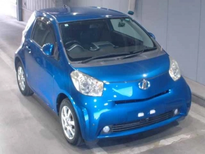 TOYOTA IQ