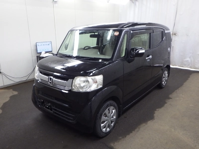 HONDA N-BOX SLASH