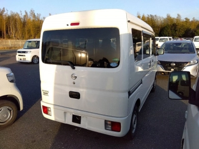NISSAN NV100 CLIPPER