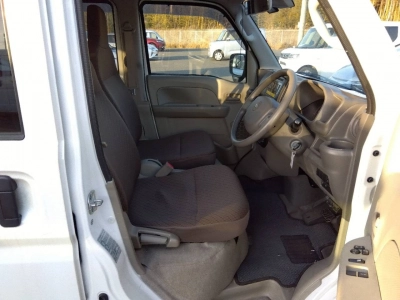 NISSAN NV100 CLIPPER