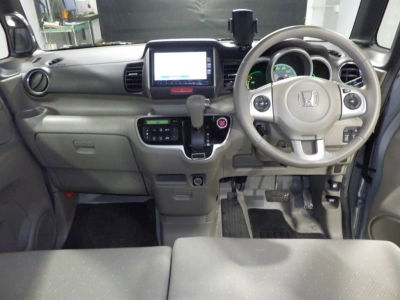 HONDA N BOX +