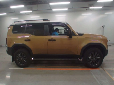 TOYOTA LAND CRUISER 250