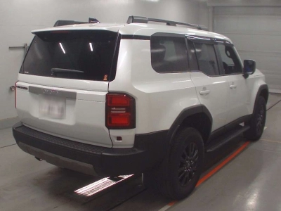 TOYOTA LAND CRUISER 250