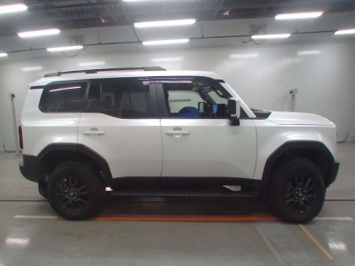 TOYOTA LAND CRUISER 250