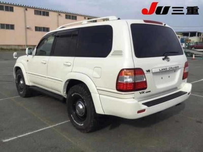 TOYOTA LAND CRUISER 100