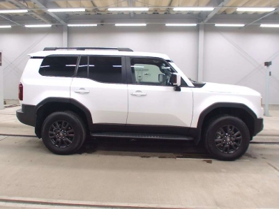 TOYOTA LAND CRUISER 250