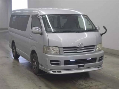 TOYOTA HIACE WAGON
