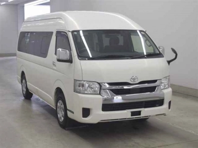 TOYOTA HIACE WAGON
