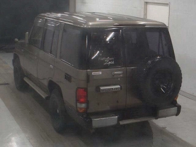 TOYOTA LAND CRUISER PRADO