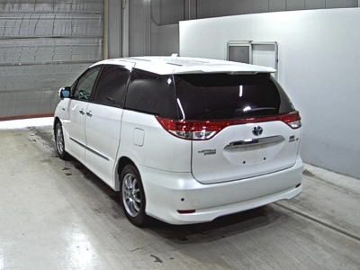 TOYOTA ESTIMA HYBRID