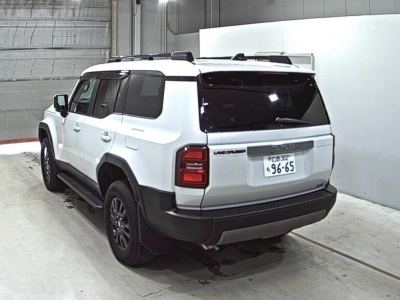 TOYOTA LAND CRUISER 250