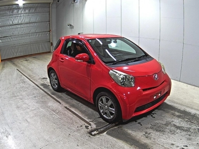 TOYOTA IQ