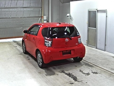TOYOTA IQ