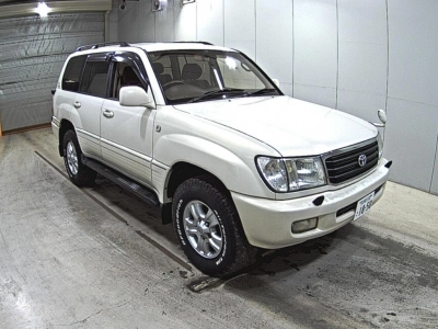 TOYOTA LAND CRUISER 100