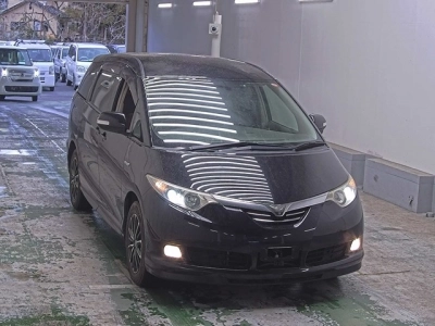TOYOTA ESTIMA HYBRID
