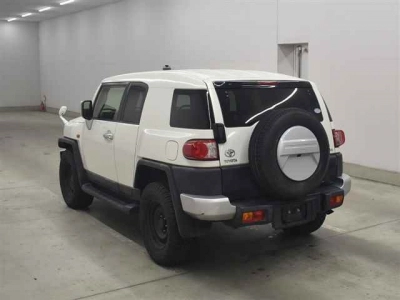 TOYOTA FJ CRUISER