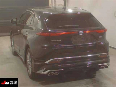 TOYOTA HARRIER