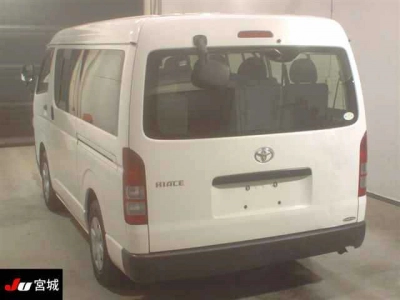 TOYOTA HIACE WAGON