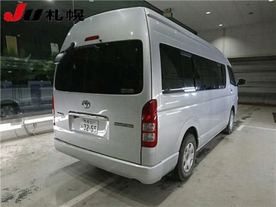 TOYOTA HIACE WAGON