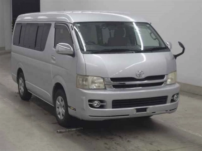 TOYOTA HIACE WAGON