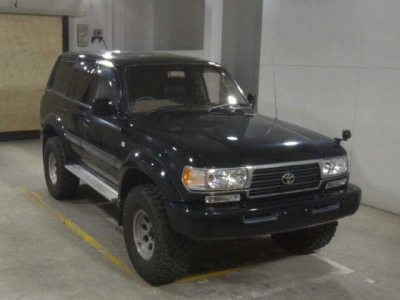 TOYOTA LAND CRUISER