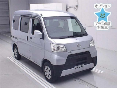 TOYOTA PIXIS VAN