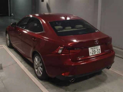 LEXUS IS