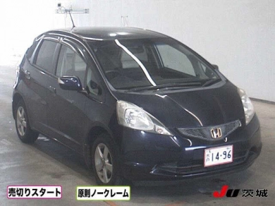 HONDA FIT — фото