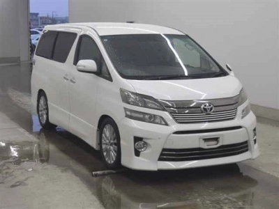 TOYOTA VELLFIRE