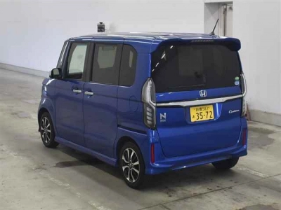 HONDA N BOX CUSTOM