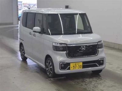 HONDA N BOX CUSTOM