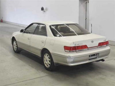 TOYOTA MARK II
