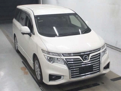 NISSAN ELGRAND