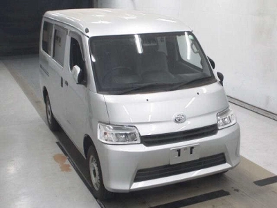 DAIHATSU GRAN MAX