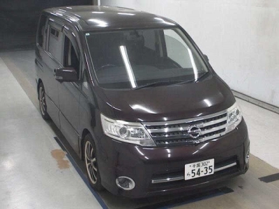 NISSAN SERENA