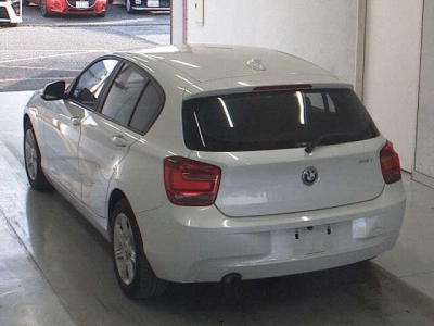 BMW 1 SERIES