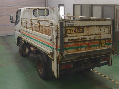 MITSUBISHI CANTER
