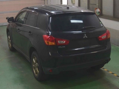 MITSUBISHI RVR