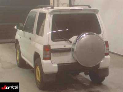 MITSUBISHI PAJERO MINI