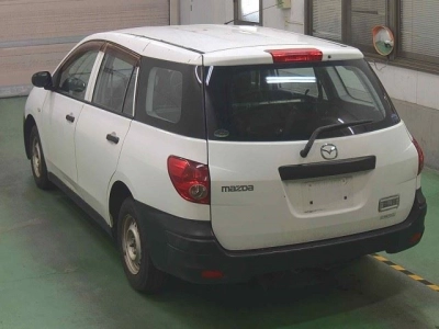 MAZDA FAMILIA VAN