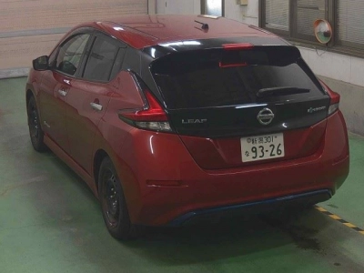 NISSAN LEAF